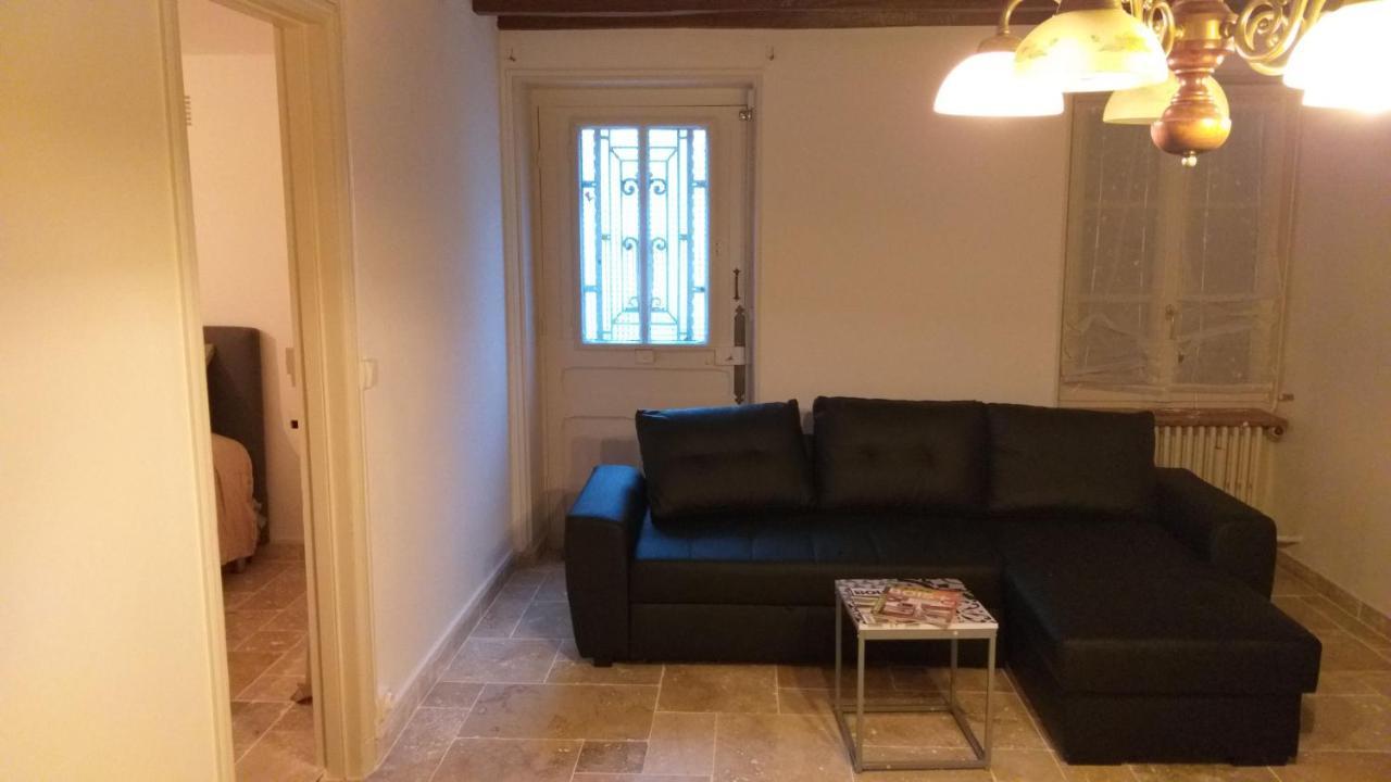 Le Gite Au Pied Du Chateau De Chaumont 外观 照片